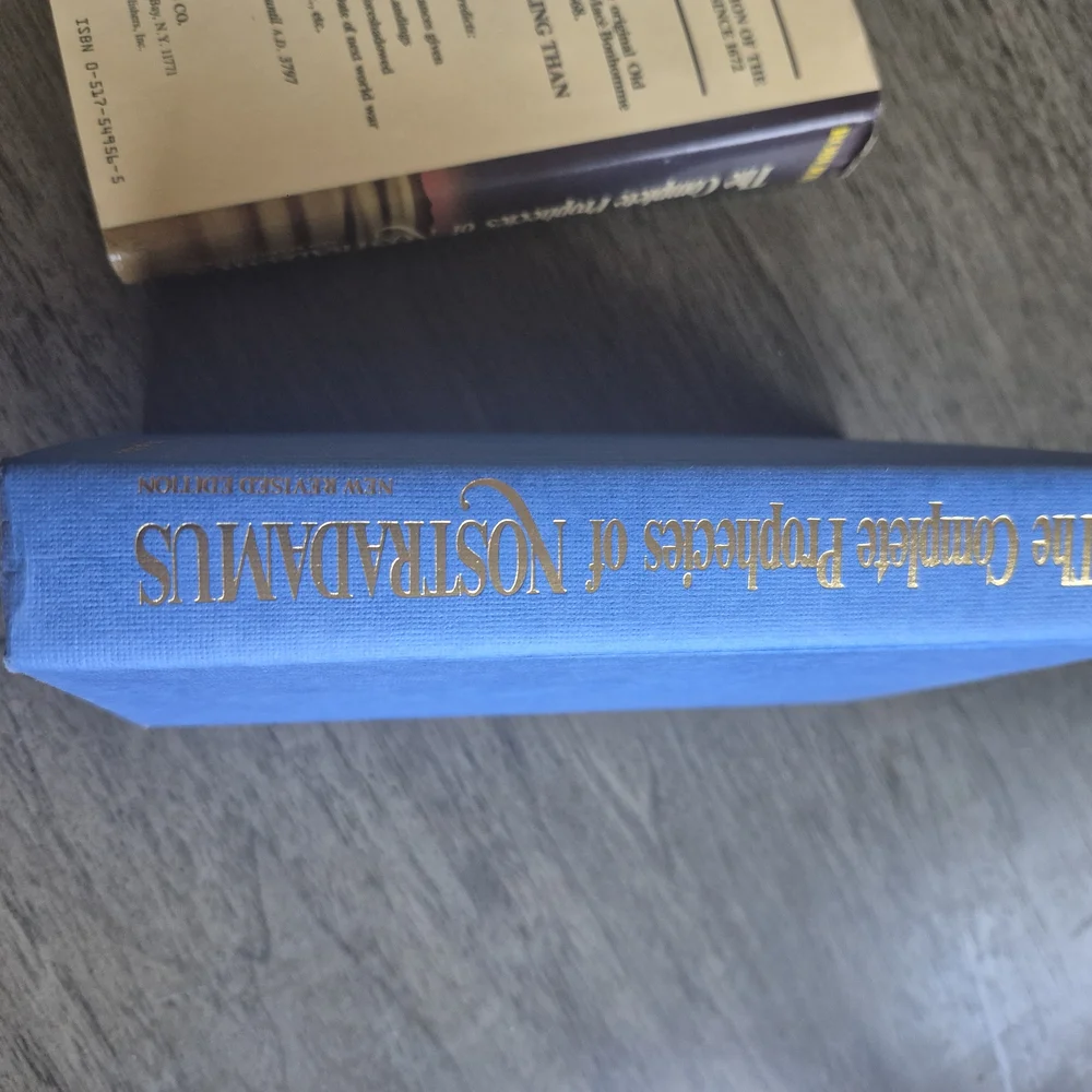 The Complete Prophecies of Nostradamus Book - Picture 10 of 10